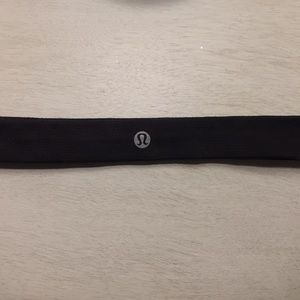Thin black Lululemon headband